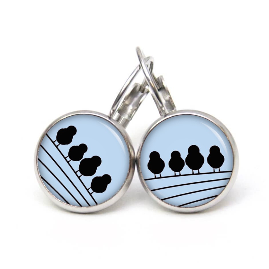 Ohrstecker, Ohrhänger, Clipse & Druckknopf – Motiv 4 Vögel auf dem Drahtseil Blau – Schmuck aus Edelstahl Ohrstecker, Ohrhänger, Clipse & Druckknopf - Motiv 4 Vögel auf dem Drahtseil Blau - Schmuck aus Edelstahl