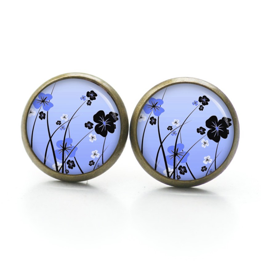 Ohrstecker, Ohrhänger, Clipse & Druckknopf – Motiv zart blaue Blumenwiese – Schmuck aus Edelstahl Ohrstecker, Ohrhänger, Clipse & Druckknopf – Motiv zart blaue Blumenwiese – Schmuck aus Edelstahl