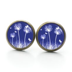 Ohrstecker, Ohrhänger, Clipse & Druckknopf – Motiv Zarte Pusteblume in Dunkelblau – Schmuck aus Edelstahl Ohrstecker, Ohrhänger, Clipse & Druckknopf – Motiv Zarte Pusteblume in Dunkelblau – Schmuck aus Edelstahl