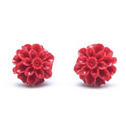 Chrysanthemen Ohrstecker Rot – Handmade Edelstahl | Blumenohrringe von Just Trisha | Kleine Auflage Geschenkidee