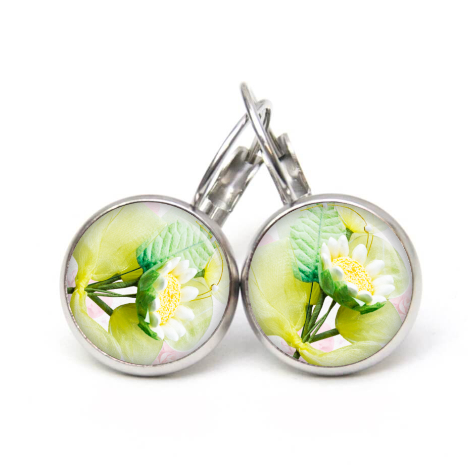 Ohrstecker, Ohrhänger, Clipse & Druckknopf – Motiv weiße Blume – Schmuck aus Edelstahl Ohrstecker, Ohrhänger, Clipse & Druckknopf – Motiv weiße Blume – Schmuck aus Edelstahl