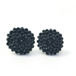 Blumen Ohrstecker Schwarz 10mm - Handmade Edelstahl | Zarte Blüten von Just Trisha | Kleine Auflage Geschenkidee