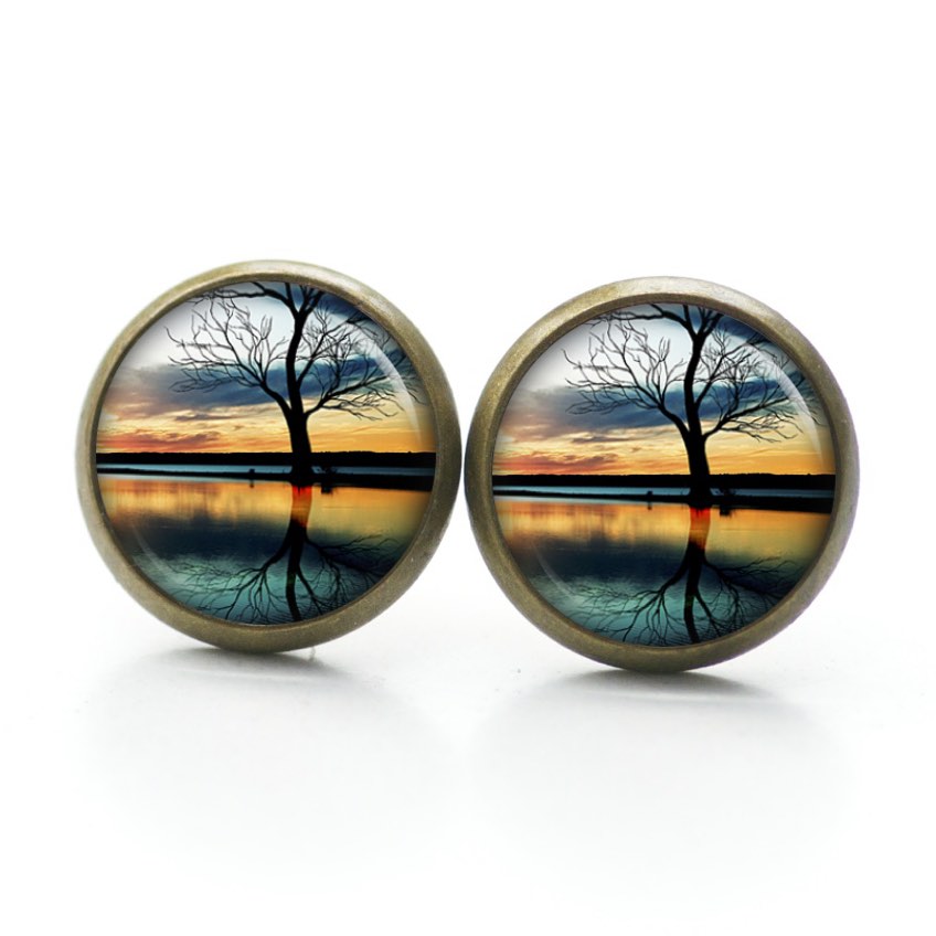 Ohrstecker, Ohrhänger, Clipse & Druckknopf – Motiv Baum bei Sonnenaufgang – Schmuck aus Edelstahl Ohrstecker, Ohrhänger, Clipse & Druckknopf – Motiv Baum bei Sonnenaufgang – Schmuck aus Edelstahl