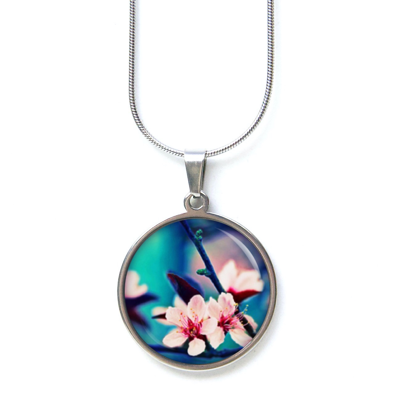 Türkise Kirschblüten Kette aus Edelstahl – handgemachte Blumen Halskette | Just Trisha Türkise Kirschblüten Kette aus Edelstahl – handgemachte Blumen Halskette | Just Trisha