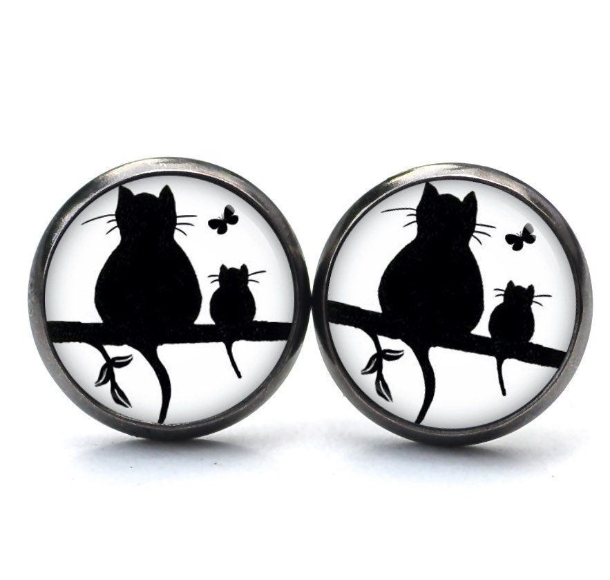 Druckknopf Ohrstecker Ohrhänger Clipse Katze und Babykatze mit Schmetterling in weiß Druckknopf Ohrstecker Ohrhänger Clipse Katze und Babykatze mit Schmetterling in weiß