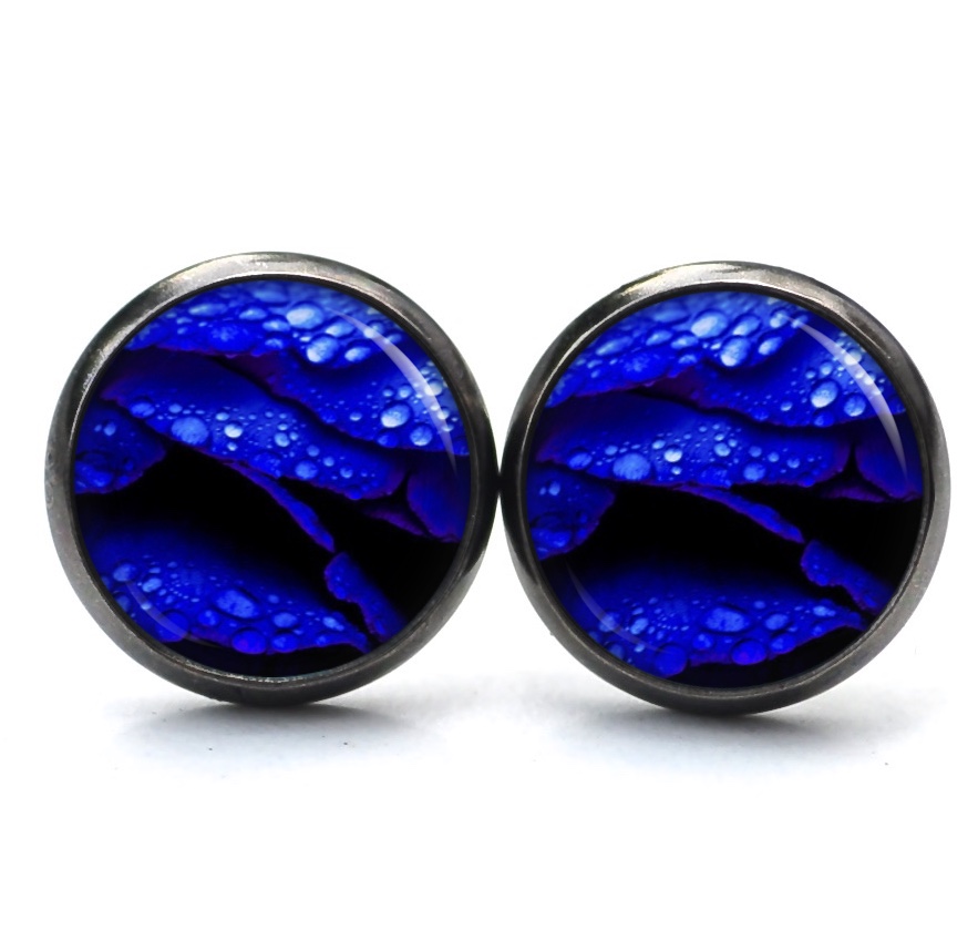 Ohrstecker, Ohrhänger, Clipse & Druckknopf – Motiv Blaue Rosenblätter mit Wasser – Schmuck aus Edelstahl Ohrstecker, Ohrhänger, Clipse & Druckknopf – Motiv Blaue Rosenblätter mit Wasser – Schmuck aus Edelstahl