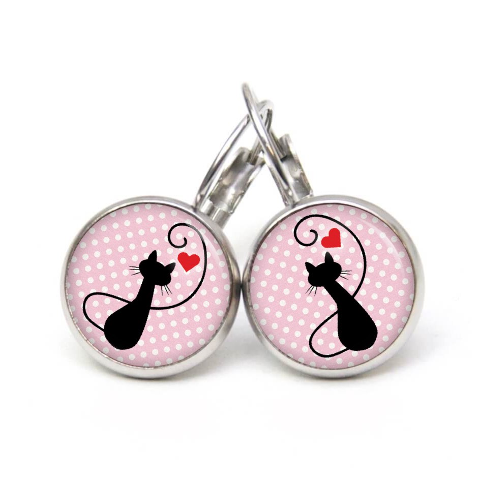 Ohrstecker, Ohrhänger, Clipse & Druckknopf – Motiv schwarze Katze mit Herz – Schmuck aus Edelstahl Ohrstecker, Ohrhänger, Clipse & Druckknopf – Motiv schwarze Katze mit Herz – Schmuck aus Edelstahl
