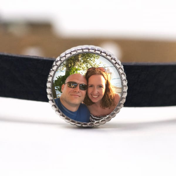 Schiebeperle mit deinem eigenen Foto Bild personalisiert für Lederarmbänder Schiebeperle mit deinem eigenen Foto Bild personalisiert für Lederarmbänder