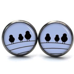 Ohrstecker, Ohrhänger, Clipse & Druckknopf – Motiv 3 Vögel auf dem Drahtseil Blau – Schmuck aus Edelstahl Ohrstecker, Ohrhänger, Clipse & Druckknopf – Motiv 3 Vögel auf dem Drahtseil Blau – Schmuck aus Edelstahl