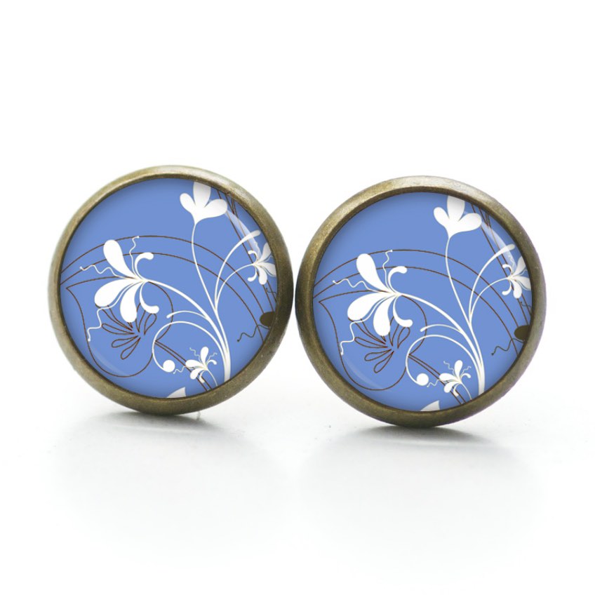 Ohrstecker, Ohrhänger, Clipse & Druckknopf – Motiv zart blaue Blumen – Schmuck aus Edelstahl Ohrstecker, Ohrhänger, Clipse & Druckknopf – Motiv zart blaue Blumen – Schmuck aus Edelstahl
