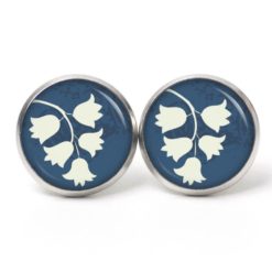 Ohrstecker, Ohrhänger, Clipse & Druckknopf – Motiv Weiß blaue Glockenblumen – Schmuck aus Edelstahl Ohrstecker, Ohrhänger, Clipse & Druckknopf – Motiv Weiß blaue Glockenblumen – Schmuck aus Edelstahl