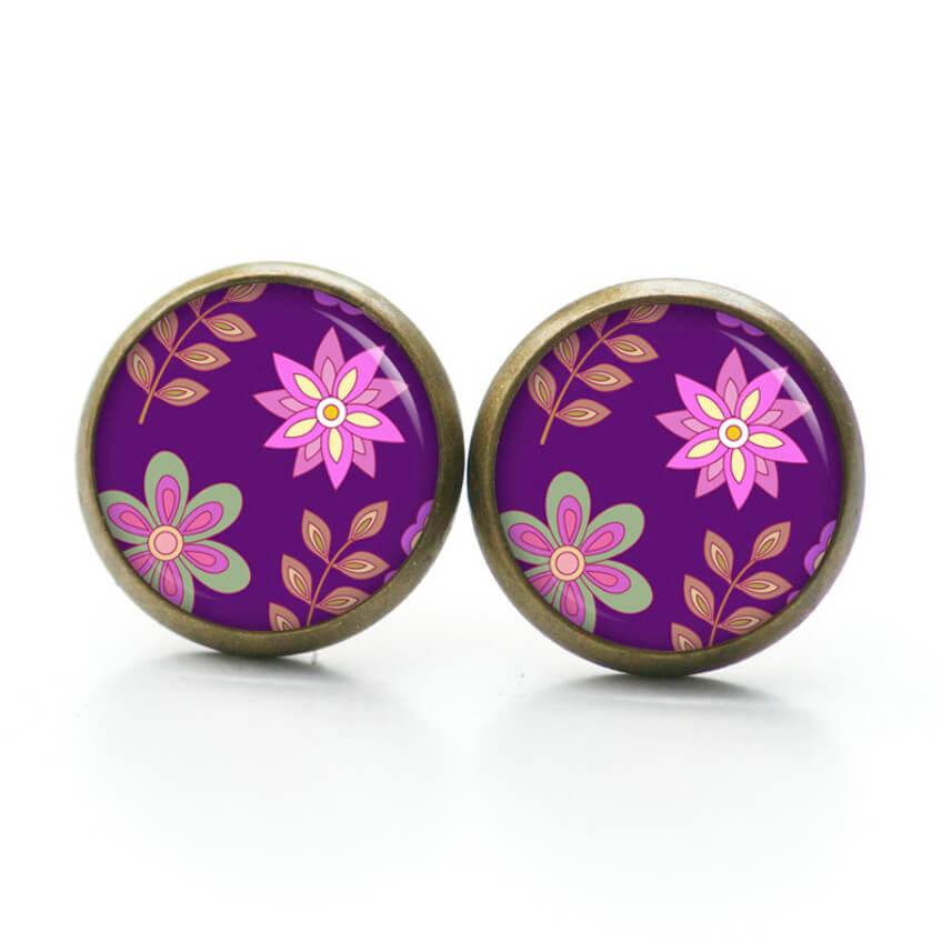 Ohrstecker, Ohrhänger, Clipse & Druckknopf – Motiv Retro Blumen Violett – Schmuck aus Edelstahl Ohrstecker, Ohrhänger, Clipse & Druckknopf – Motiv Retro Blumen Violett – Schmuck aus Edelstahl