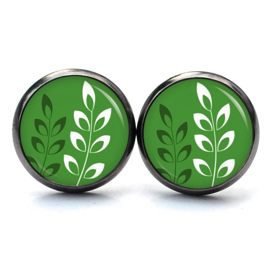 Ohrstecker, Ohrhänger, Clipse & Druckknopf – Motiv grün mit weißen Blättern – Schmuck aus Edelstahl Ohrstecker, Ohrhänger, Clipse & Druckknopf – Motiv grün mit weißen Blättern – Schmuck aus Edelstahl