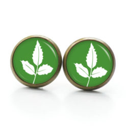 Ohrstecker, Ohrhänger, Clipse & Druckknopf – Motiv grün mit weißem Blatt – Schmuck aus Edelstahl Ohrstecker, Ohrhänger, Clipse & Druckknopf – Motiv grün mit weißem Blatt – Schmuck aus Edelstahl