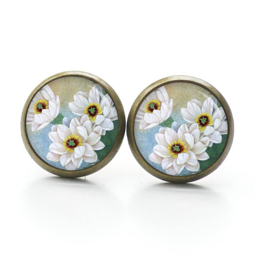 Ohrstecker, Ohrhänger, Clipse & Druckknopf – Motiv Große weiße Blumen – Schmuck aus Edelstahl Ohrstecker, Ohrhänger, Clipse & Druckknopf – Motiv Große weiße Blumen – Schmuck aus Edelstahl