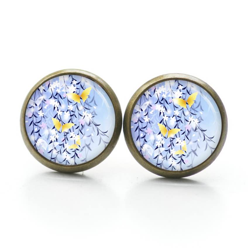 Ohrstecker, Ohrhänger, Clipse & Druckknopf – Motiv Blaue Blumen mit Zitronenfalter – Schmuck aus Edelstahl Ohrstecker, Ohrhänger, Clipse & Druckknopf – Motiv Blaue Blumen mit Zitronenfalter – Schmuck aus Edelstahl