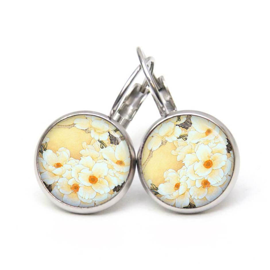 Ohrstecker, Ohrhänger, Clipse & Druckknopf – Motiv Gezeichnete gelbe Blumen – Schmuck aus Edelstahl Ohrstecker, Ohrhänger, Clipse & Druckknopf – Motiv Gezeichnete gelbe Blumen – Schmuck aus Edelstahl