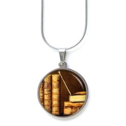 Ohrstecker, Ohrhänger, Clipse & Druckknopf – Motiv Buch Bücher Buchrücken alte Bücher Leseratte – Schmuck aus Edelstahl Ohrstecker, Ohrhänger, Clipse & Druckknopf – Motiv Buch Bücher Buchrücken alte Bücher Leseratte – Schmuck aus Edelstahl