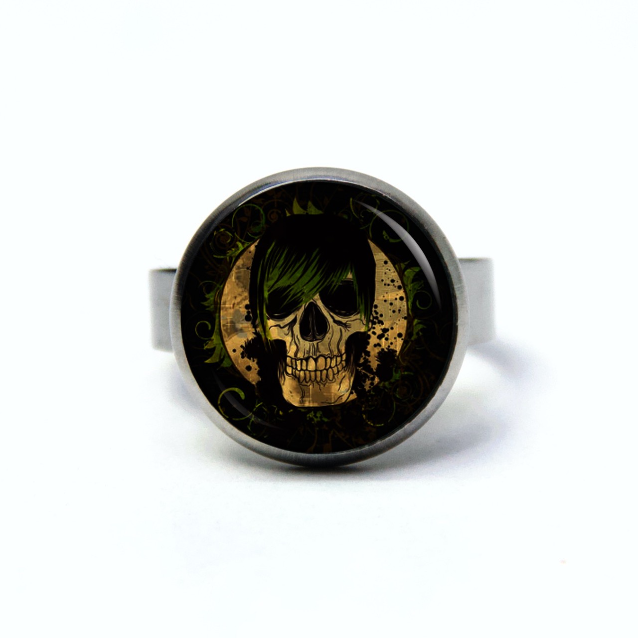 Edelstahl Ring Totenkopf mit grünem Haar – verschiedene Größen Edelstahl Ring Totenkopf mit grünem Haar - verschiedene Größen