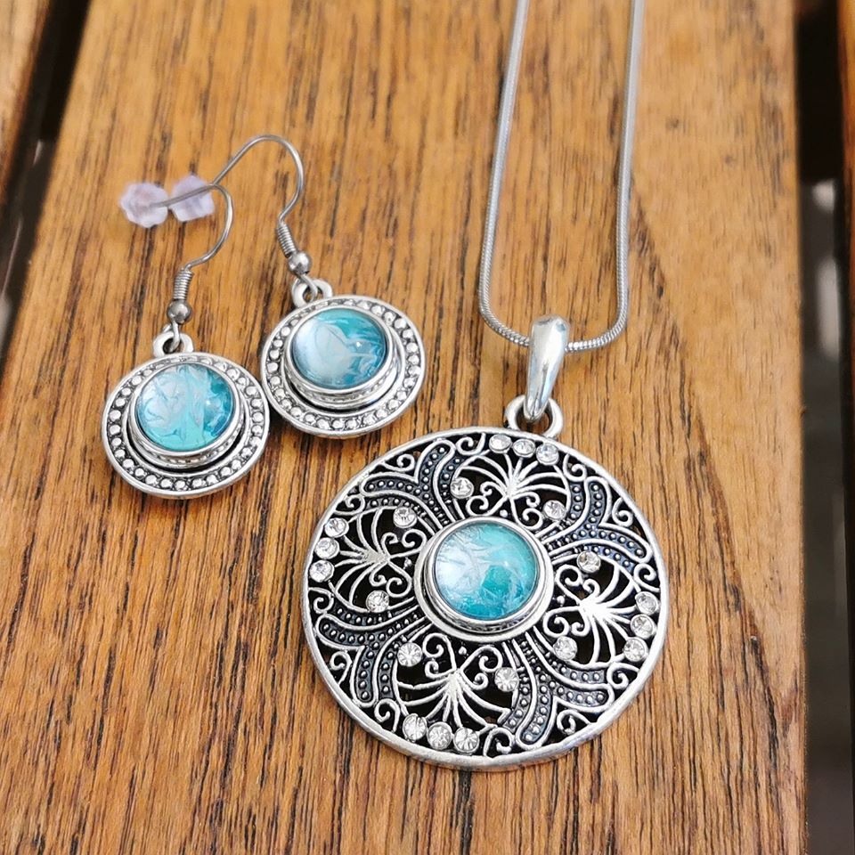 Druckknopf Set orientalischer Anhänger mit Kette und Ohrringe – Farbwahl Druckknopf Set orientalischer Anhänger mit Kette und Ohrringe – Farbwahl