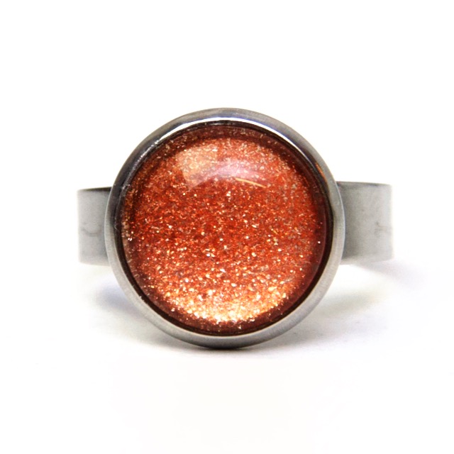 Edelstahl Ring handbemalt gold braun glitzernd – verschiedene Größen Edelstahl Ring handbemalt gold braun glitzernd - verschiedene Größen