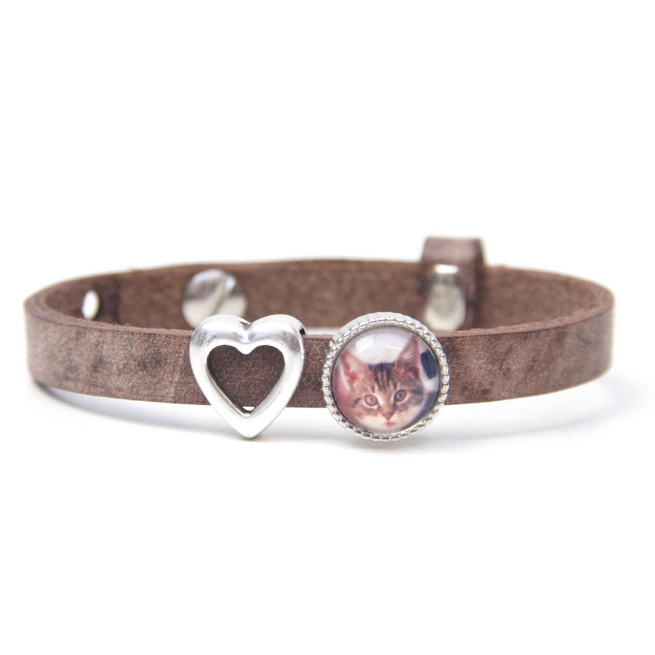 Lederarmband personalisiert mit deinem Foto und Herz – Geschenkidee – Just Trisha Lederarmband personalisiert mit deinem Foto und Herz - Geschenkidee - Just Trisha