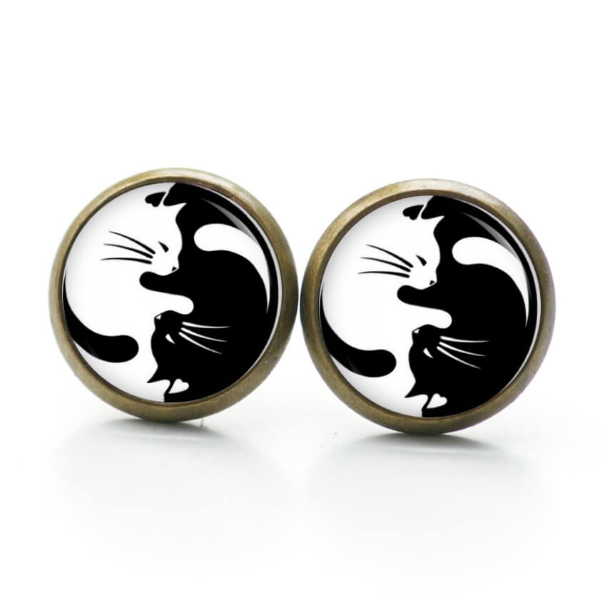 Ohrstecker, Ohrhänger, Clipse & Druckknopf – Motiv Yin Yang Katze schwarz und weiß – Schmuck aus Edelstahl Ohrstecker, Ohrhänger, Clipse & Druckknopf – Motiv Yin Yang Katze schwarz und weiß – Schmuck aus Edelstahl