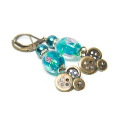 Vintage Ohrringe Bronze mit rosen Perlen und Knöpfen in Smaragdgrün Vintage Ohrringe Bronze mit rosen Perlen und Knöpfen in Smaragdgrün