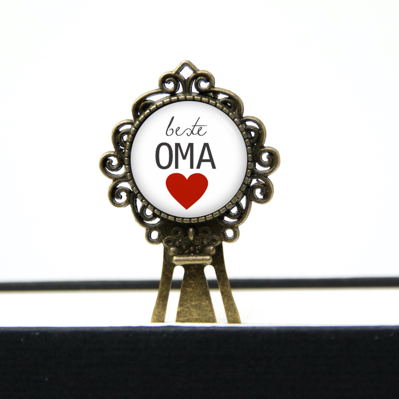 Lesezeichen Klammer beste Oma mit Herz – Geschenk zum Muttertag Lesezeichen Klammer beste Oma mit Herz - Geschenk zum Muttertag