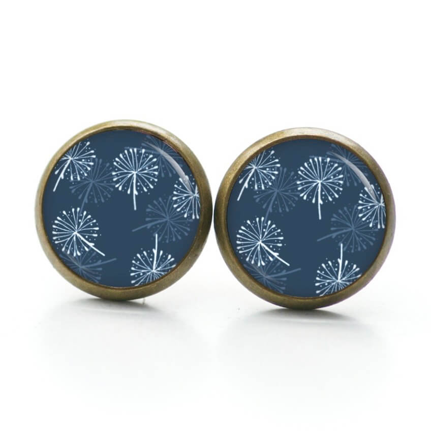 Ohrstecker, Ohrhänger, Clipse & Druckknopf – Motiv kleine Pusteblumen blau weiß – Schmuck aus Edelstahl Ohrstecker, Ohrhänger, Clipse & Druckknopf – Motiv kleine Pusteblumen blau weiß – Schmuck aus Edelstahl