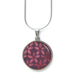 Ohrstecker, Ohrhänger, Clipse & Druckknopf – Motiv Vintage Blätter in Magenta Violett – Schmuck aus Edelstahl Ohrstecker, Ohrhänger, Clipse & Druckknopf – Motiv Vintage Blätter in Magenta Violett – Schmuck aus Edelstahl