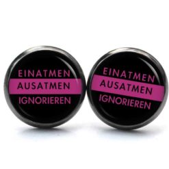 Ohrstecker, Ohrhänger, Clipse & Druckknopf – mit lustigem Spruch – Einatmen Ausatmen Ignorieren – Schmuck aus Edelstahl Ohrstecker, Ohrhänger, Clipse & Druckknopf – mit lustigem Spruch - Einatmen Ausatmen Ignorieren – Schmuck aus Edelstahl