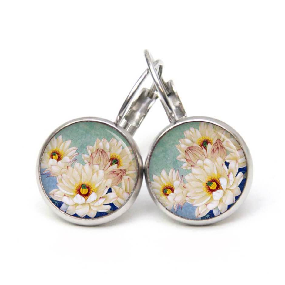 Ohrstecker, Ohrhänger, Clipse & Druckknopf – Motiv Mit weißen Rosen – Schmuck aus Edelstahl Ohrstecker, Ohrhänger, Clipse & Druckknopf – Motiv Mit weißen Rosen – Schmuck aus Edelstahl