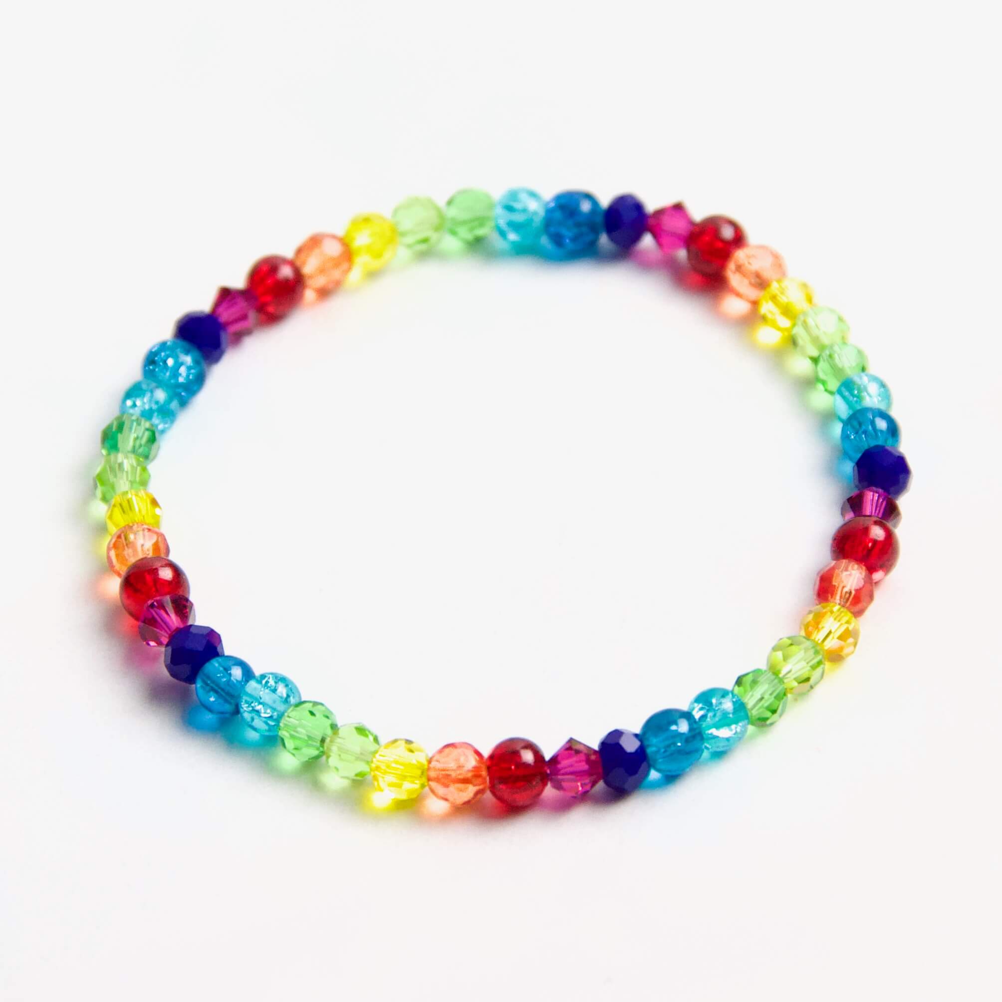 Zartes Perlenarmband in Regenbogen Farben – stabiles Gummiband Zartes Perlenarmband in Regenbogen Farben - stabiles Gummiband