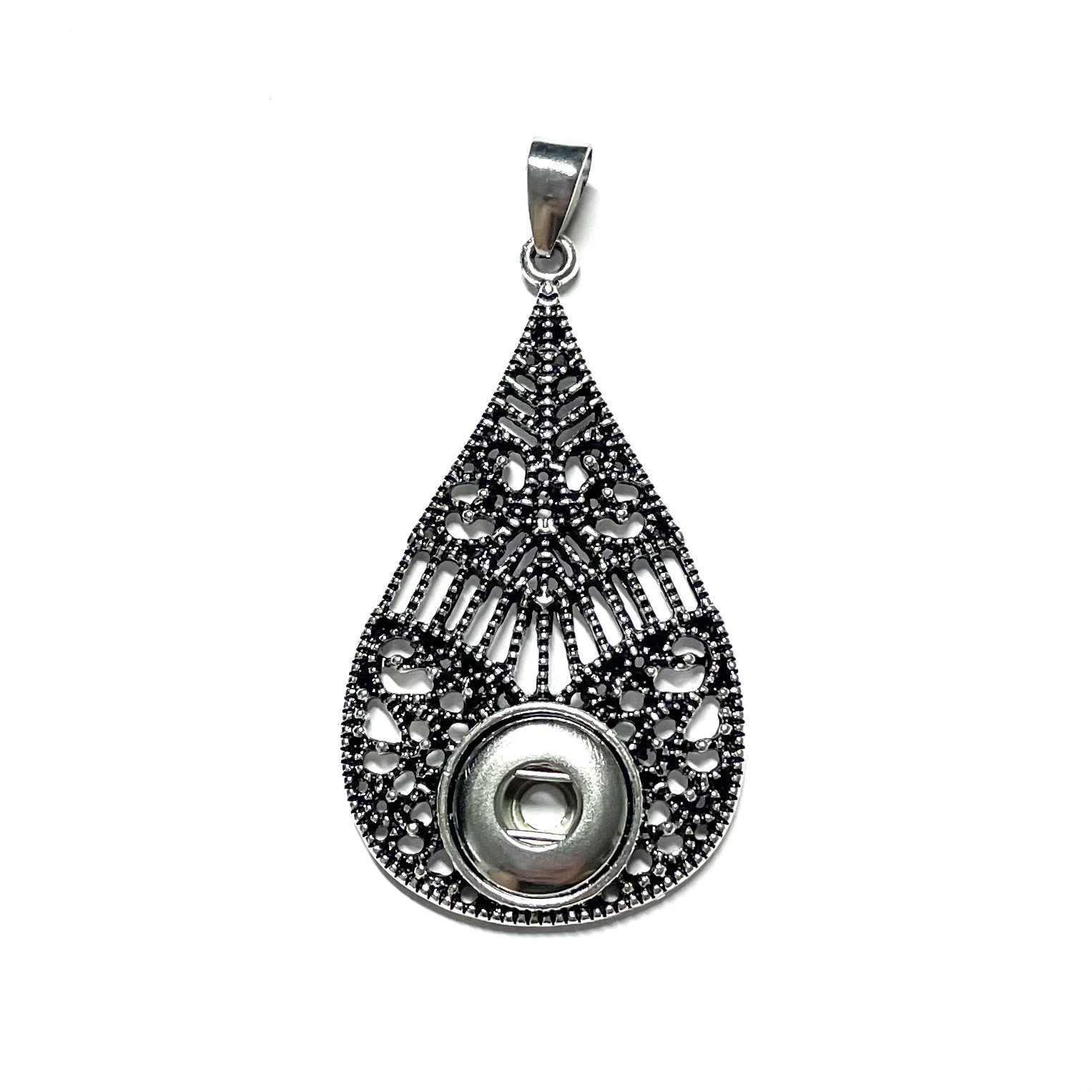 Orientalischer Anhänger mit Verzierungen für 10mm Druckknopf Orientalischer Anhänger mit Verzierungen für 10mm Druckknopf