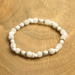 Perlen Armband weißer Schnee – stabiles Gummiband – Handmade Perlen Armband weißer Schnee – stabiles Gummiband - Handmade