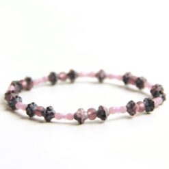 Perlen Armband lila lilac träumchen – stabiles Gummiband - Handmade