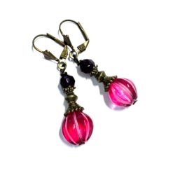 Romantische Ohrringe aus Bronze in rosa und violett boho