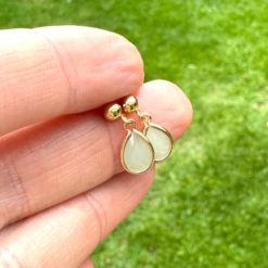 Kleine Ohrstecker in Mintgrün Gold – Zarte Edelstahl Ohrringe | Minimalistisch Handmade Just Trisha | Geschenkidee Kleine Ohrstecker in Mintgrün Gold - Zarte Edelstahl Ohrringe | Minimalistisch Handmade Just Trisha | Geschenkidee