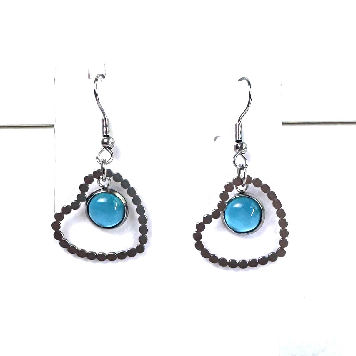 Herz Ohrhänger mit Perle Türkis Edelstahl – Statement Ohrringe | Handmade Just Trisha | Geschenkidee & Wunschfarbe Herz Ohrhänger mit Perle Türkis Edelstahl – Statement Ohrringe | Handmade Just Trisha | Geschenkidee & Wunschfarbe