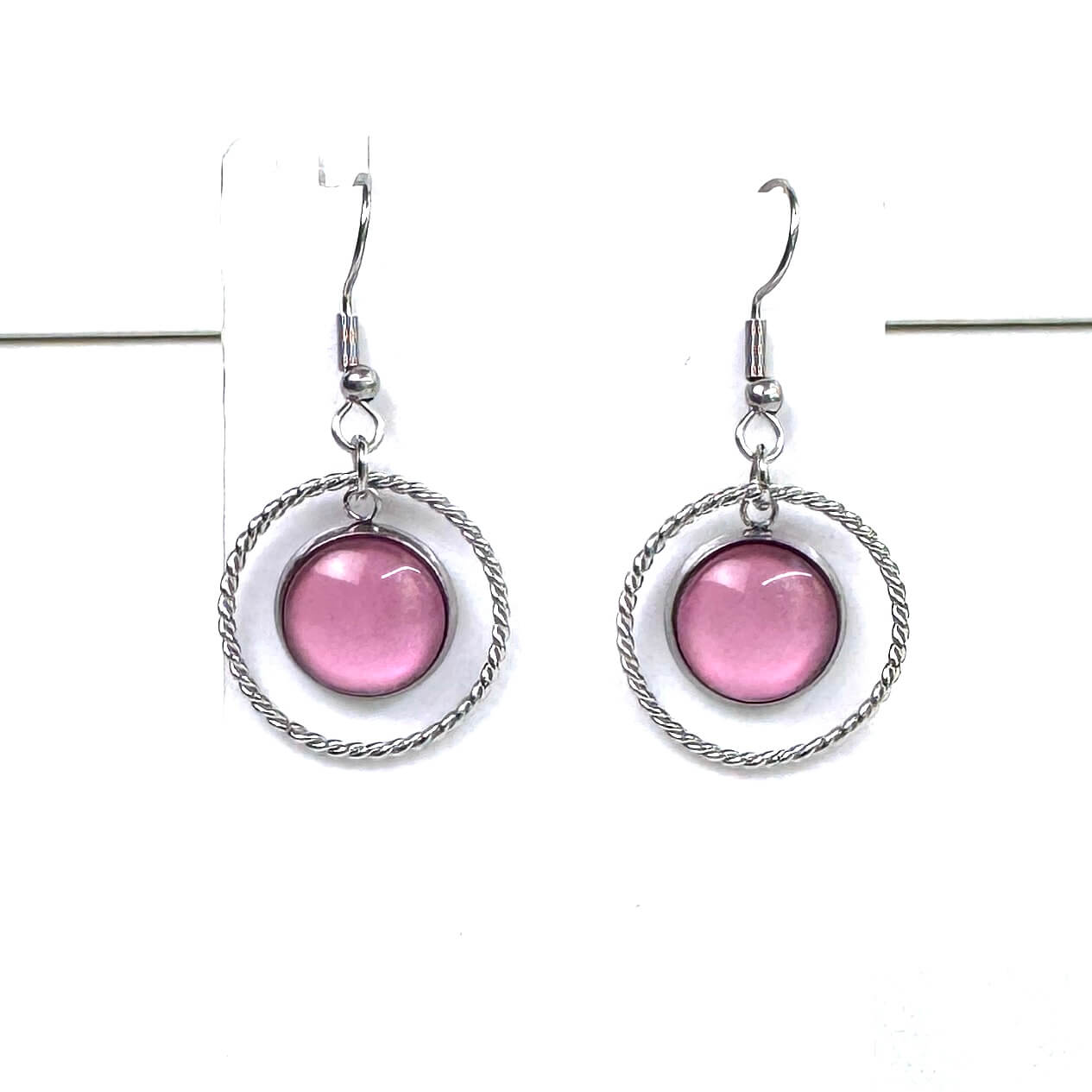 Statement Ohrhänger Kreis mit Perle Rosa – Edelstahl Ohrringe | Handmade Just Trisha | Wunschfarbe möglich Geschenkidee Statement Ohrhänger Kreis mit Perle Rosa – Edelstahl Ohrringe | Handmade Just Trisha | Wunschfarbe möglich Geschenkidee