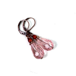 Tropfen Ohrhänger Rosé Edelstahl – Kristall Ohrringe elegant | Handmade Just Trisha | Kleine Auflage Tropfen Ohrhänger Rosé Edelstahl – Kristall Ohrringe elegant | Handmade Just Trisha | Kleine Auflage