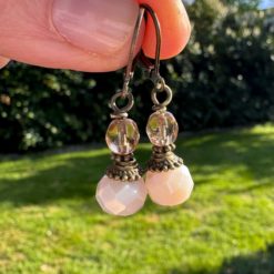 Vintage Ohrhänger Creme Bronze – Glasperlen Ohrringe elegant | Handmade Just Trisha | Kleine Auflage Vintage Ohrhänger Creme Bronze – Glasperlen Ohrringe elegant | Handmade Just Trisha | Kleine Auflage