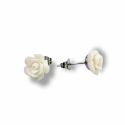 Rosen Ohrstecker Creme – Handmade Edelstahl | Blumenohrringe von Just Trisha | Kleine Auflage Geschenkidee Rosen Ohrstecker Creme – Handmade Edelstahl | Blumenohrringe von Just Trisha | Kleine Auflage Geschenkidee