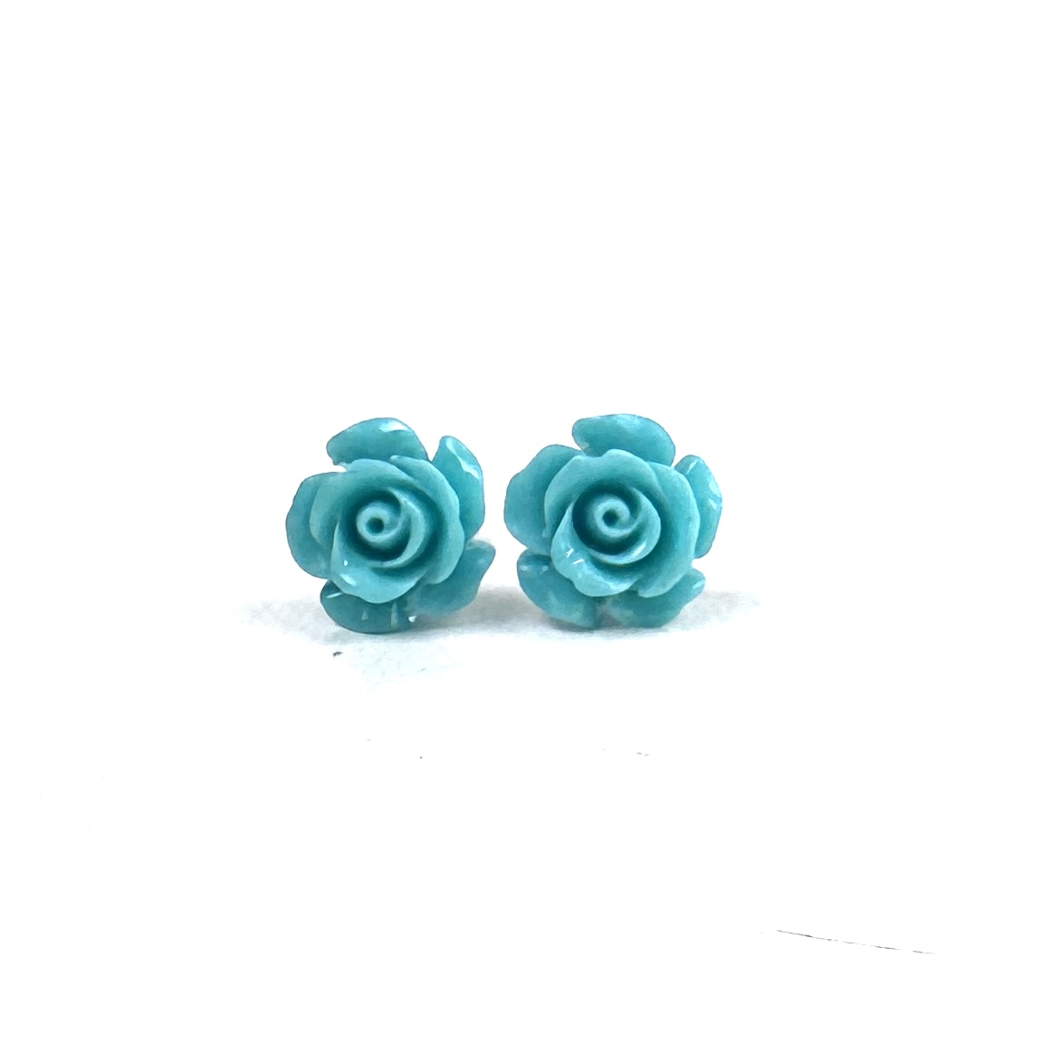 Rosen Ohrstecker Türkis – Handmade Edelstahl | Blumenohrringe von Just Trisha | Kleine Auflage Geschenkidee Rosen Ohrstecker Türkis – Handmade Edelstahl | Blumenohrringe von Just Trisha | Kleine Auflage Geschenkidee
