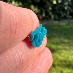 Rosen Ohrstecker Dunkelpetrol – Handmade Edelstahl | Blumenohrringe von Just Trisha | Kleine Auflage Geschenkidee Rosen Ohrstecker Dunkelpetrol – Handmade Edelstahl | Blumenohrringe von Just Trisha | Kleine Auflage Geschenkidee