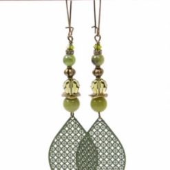 Lange olive grüne Boho Ohrringe