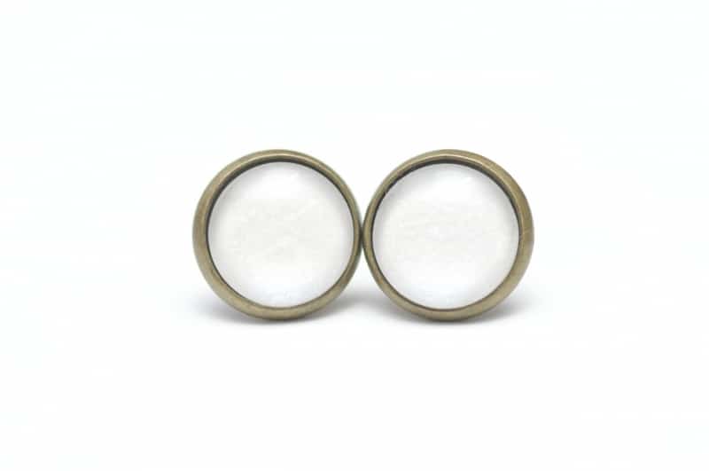 Ohrstecker, Ohrhänger, Clipse & Druckknopf – handbemalt Schnee weiß – Schmuck aus Edelstahl Ohrstecker, Ohrhänger, Clipse & Druckknopf – handbemalt Schnee weiß – Schmuck aus Edelstahl
