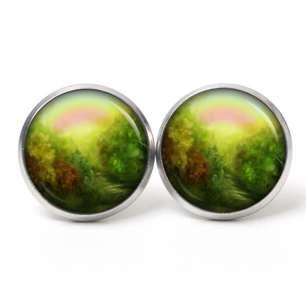 Ohrstecker, Ohrhänger, Clipse & Druckknopf – Motiv grüner mystischer Wald – Schmuck aus Edelstahl Ohrstecker, Ohrhänger, Clipse & Druckknopf – Motiv grüner mystischer Wald – Schmuck aus Edelstahl