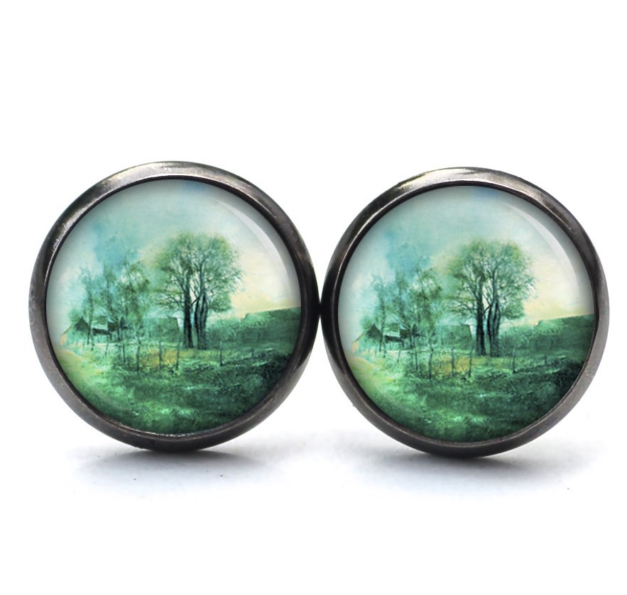 Ohrstecker, Ohrhänger, Clipse & Druckknopf – Motiv malerisch grüner Wald – Schmuck aus Edelstahl Ohrstecker, Ohrhänger, Clipse & Druckknopf – Motiv malerisch grüner Wald – Schmuck aus Edelstahl